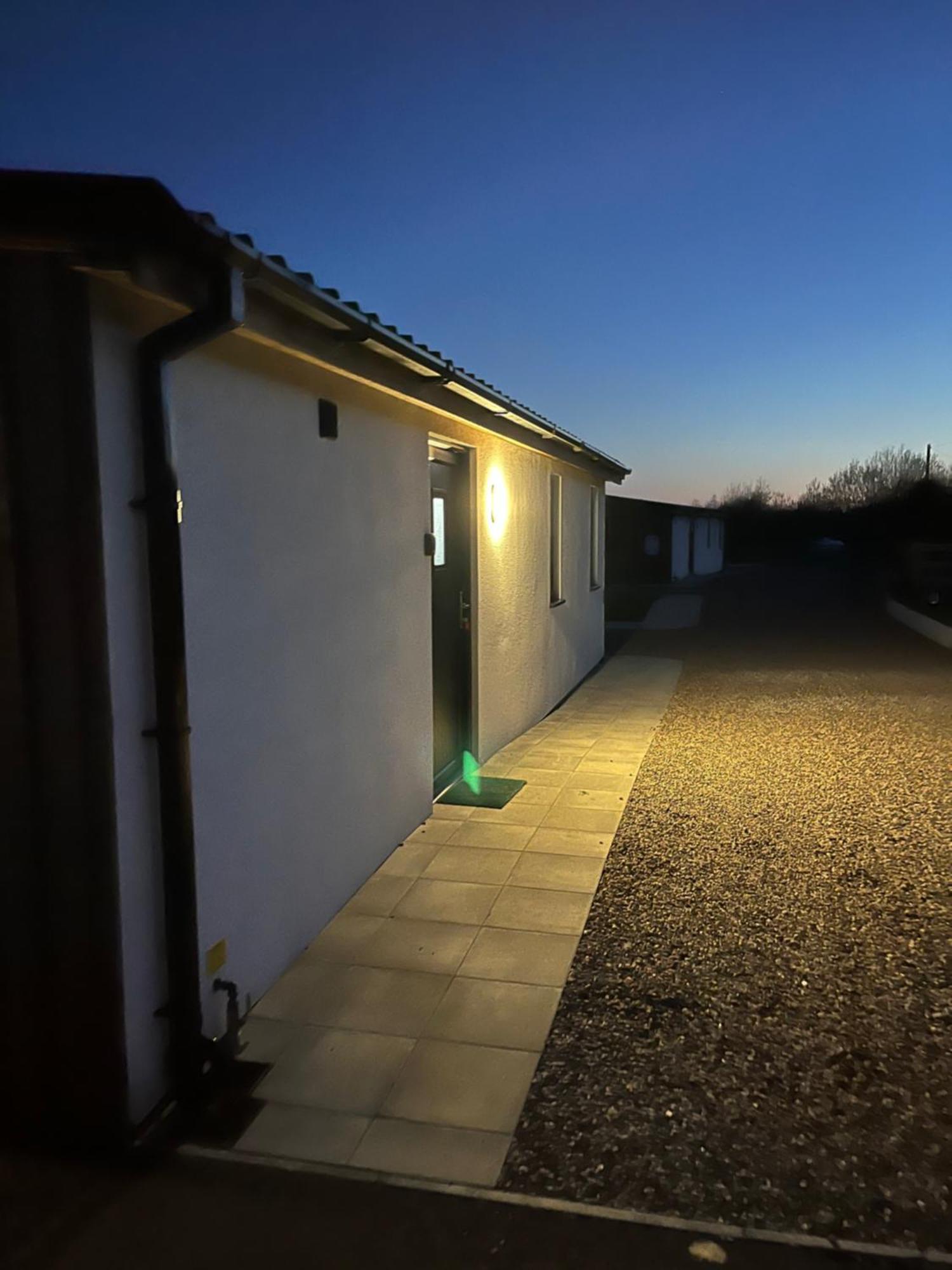 Killyfole Lakeside Lodges Corranny ภายนอก รูปภาพ