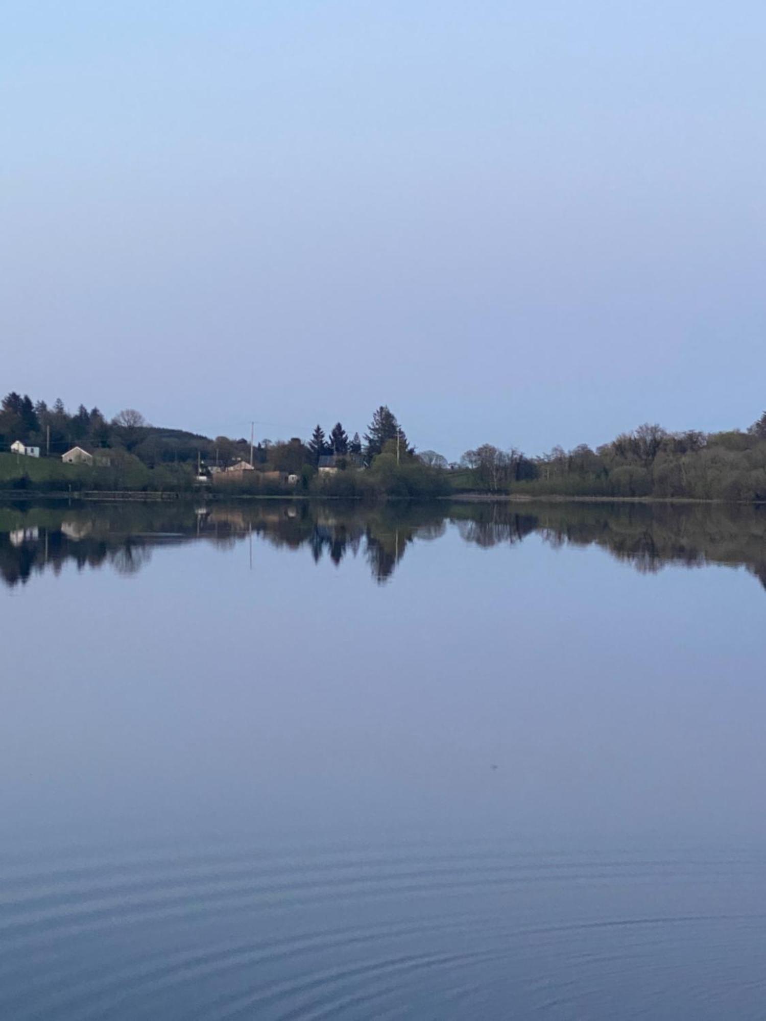 Killyfole Lakeside Lodges Corranny ภายนอก รูปภาพ